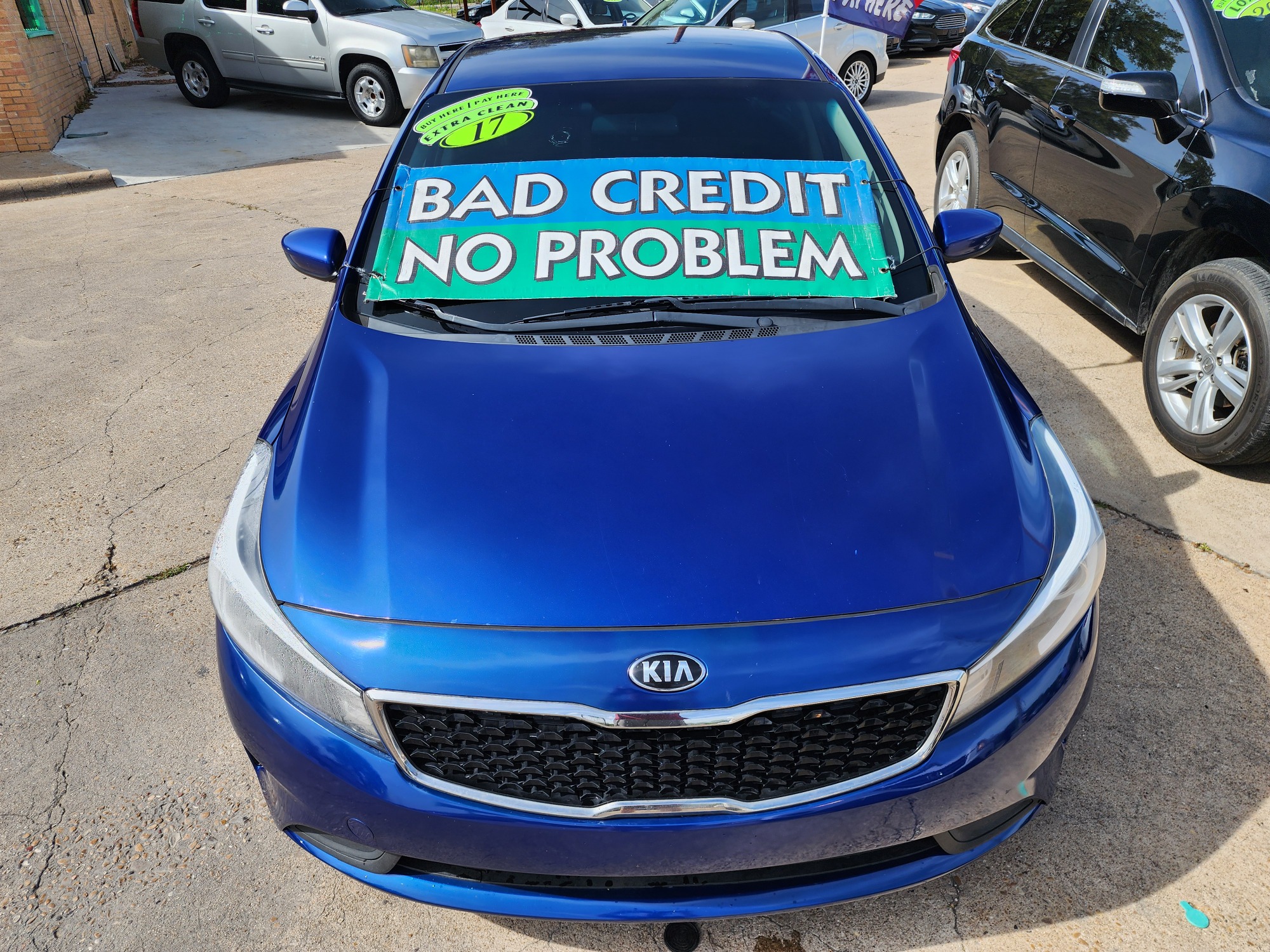 2017 Kia Forte LX (3KPFL4A72HE) with an 2.0L L4 DOHC 16V engine, 6A transmission, located at 2660 S.Garland Avenue, Garland, TX, 75041, (469) 298-3118, 32.885551, -96.655602 - Welcome to DallasAutos4Less, one of the Premier BUY HERE PAY HERE Dealers in the North Dallas Area. We specialize in financing to people with NO CREDIT or BAD CREDIT. We need proof of income, proof of residence, and a ID. Come buy your new car from us today!! This is a Very clean 2016 KIA FORTE L - Photo #8